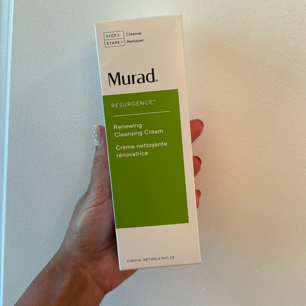 Brand new Murad Renewing cleansing cream